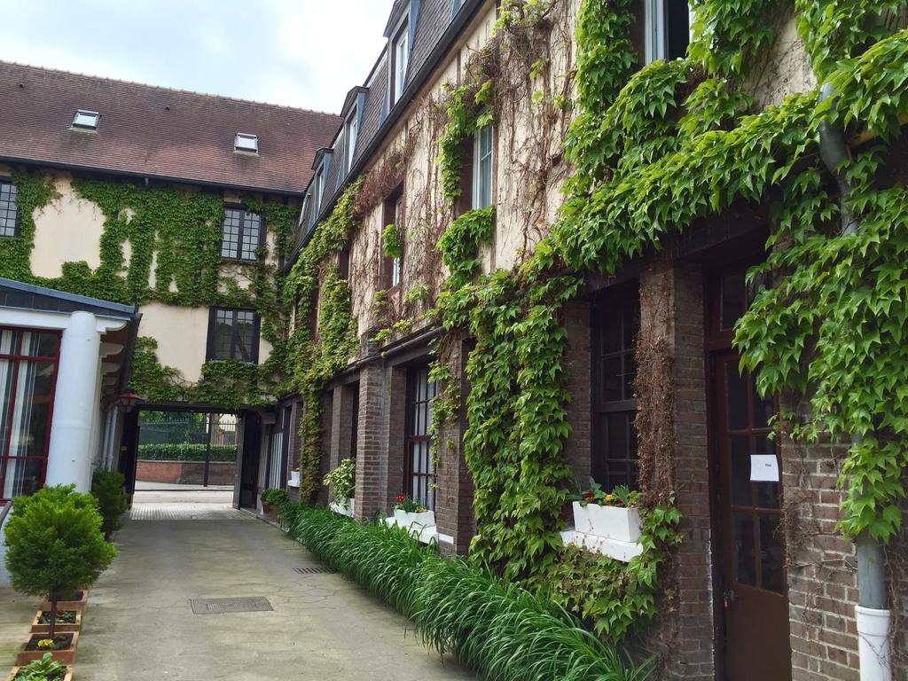 Hotel De Normandie 3*